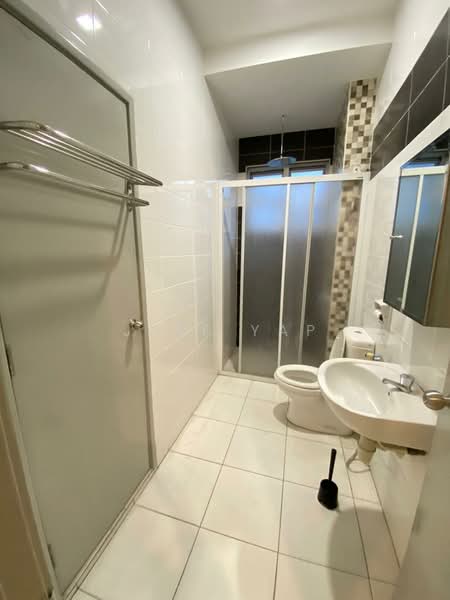 Cluster House for Sale in Taman Nusa Bestari (Iskandar Puteri (Nusajaya)) - Jeff Yap - Bathroom - PropertyGuru.com.my