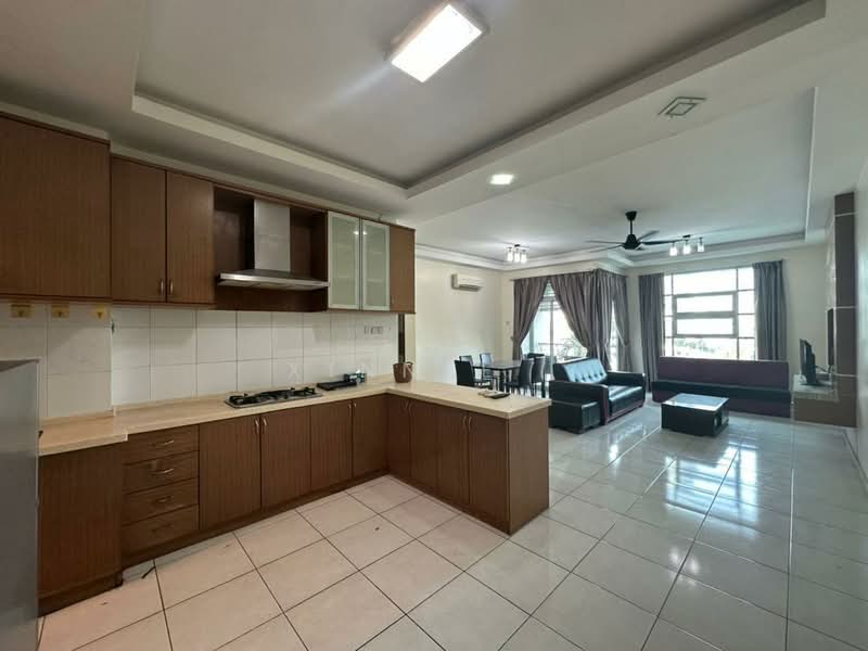 Condominium for Rent at The Brezza - Xinnee . - Kitchen - PropertyGuru.com.my