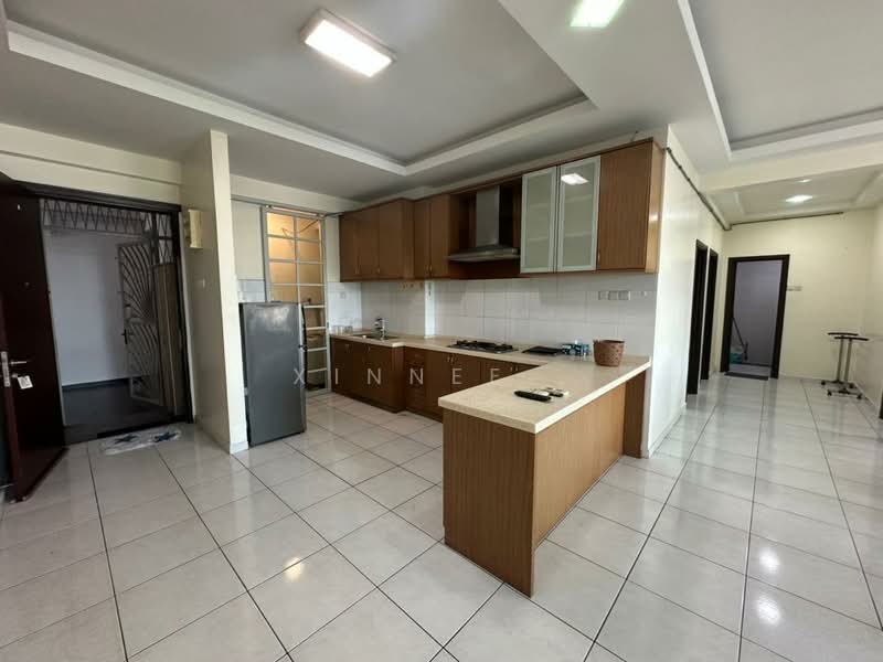 Condominium for Rent at The Brezza - Xinnee . - Kitchen - PropertyGuru.com.my