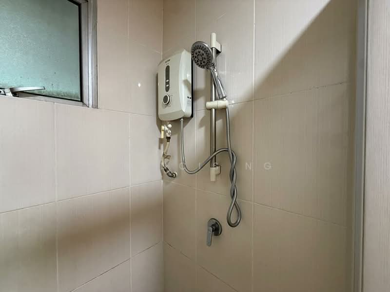 Service Residence for Sale at OUG Parklane - Francis Ng - Bathroom - PropertyGuru.com.my