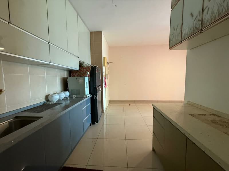 Service Residence for Sale at OUG Parklane - Francis Ng - Kitchen - PropertyGuru.com.my