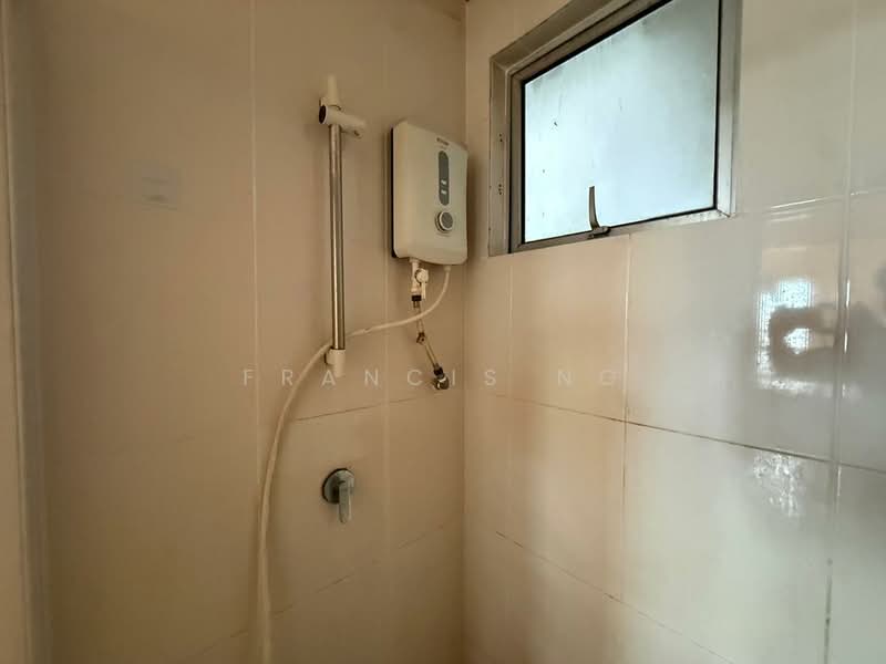 Service Residence for Sale at OUG Parklane - Francis Ng - Bathroom - PropertyGuru.com.my