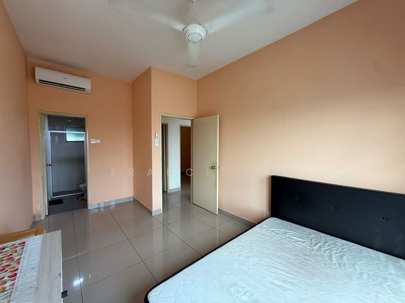 Service Residence for Sale at OUG Parklane - Francis Ng - Bedroom - PropertyGuru.com.my