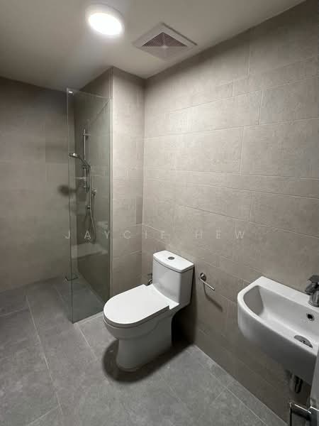 Service Residence for Sale at 8th & Stellar - Jaycie Hew - Bathroom - PropertyGuru.com.my