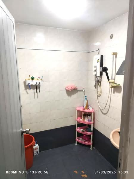 1-storey Terraced House for Rent in Taman Abad (Johor Bahru) - JJ Lim - Bathroom - PropertyGuru.com.my