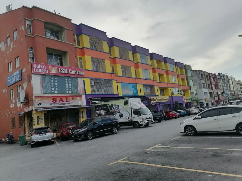 Shop / Office for Sale in Bandar Puchong Utama (Puchong) - Key Ling - Exterior - PropertyGuru.com.my