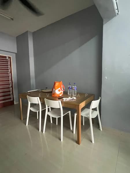Condominium for Rent at Kepong Sentral Condominium - Eva Yap - Dining Room - PropertyGuru.com.my