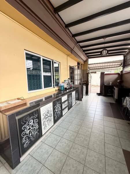 2-storey Terraced House for Sale in Taman Impian Emas (Skudai) - Chris Liew - Kitchen - PropertyGuru.com.my