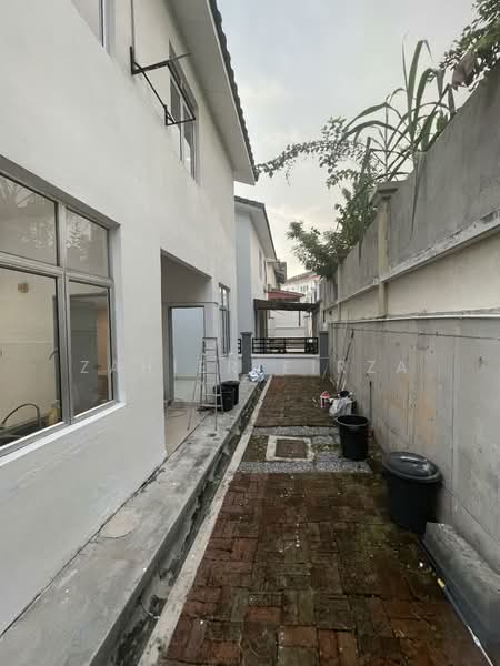 Semi-Detached House for Sale in Saujana Villa (Kajang) - Zahier Firza - PropertyGuru.com.my