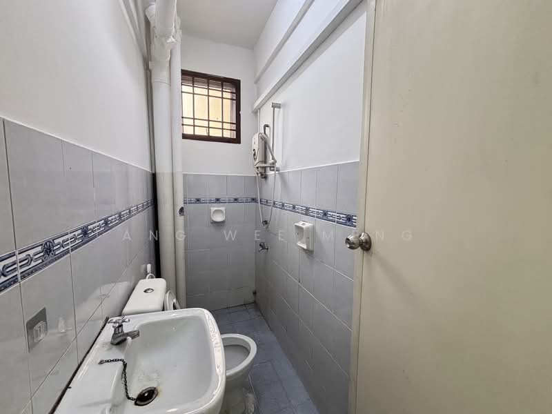Villa Bestari Apartment untuk Untuk Dijual - RM 400,000, Apr 2026 - Bathroom - PropertyGuru.com.my