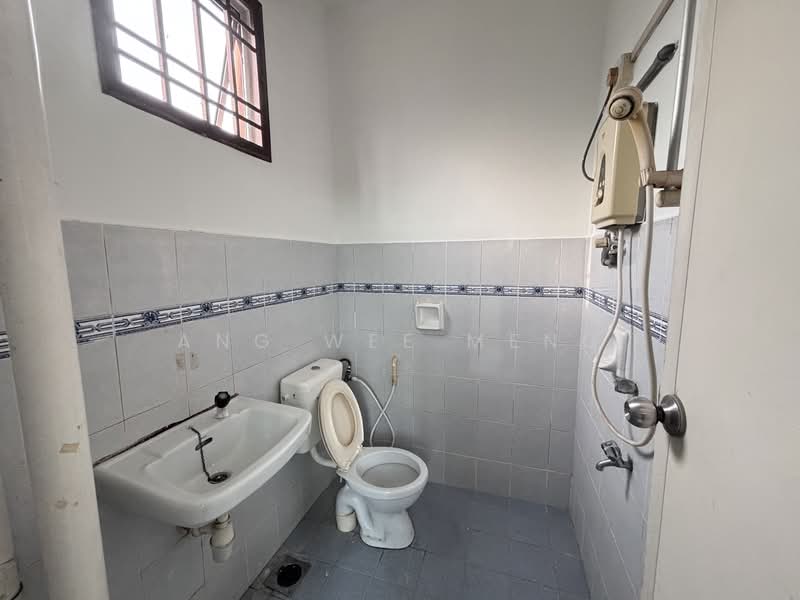 Villa Bestari Apartment untuk Untuk Dijual - RM 400,000, Apr 2026 - Bathroom - PropertyGuru.com.my