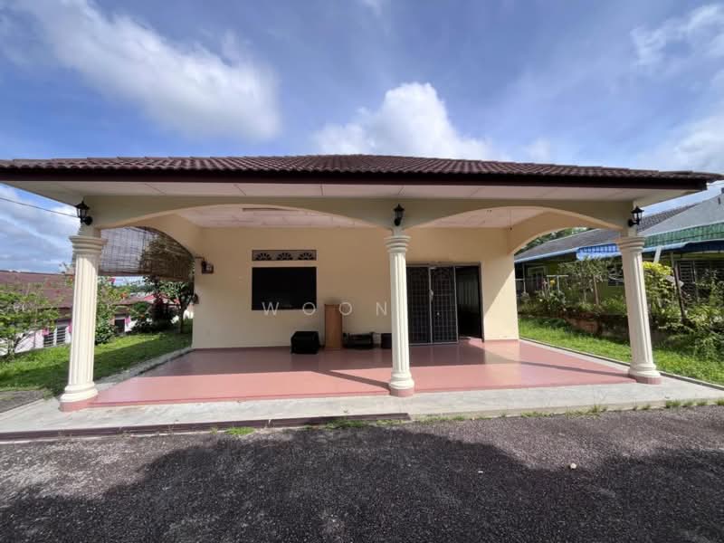Bungalow for Sale in Jasin (Melaka) - Woon . - Exterior - PropertyGuru.com.my