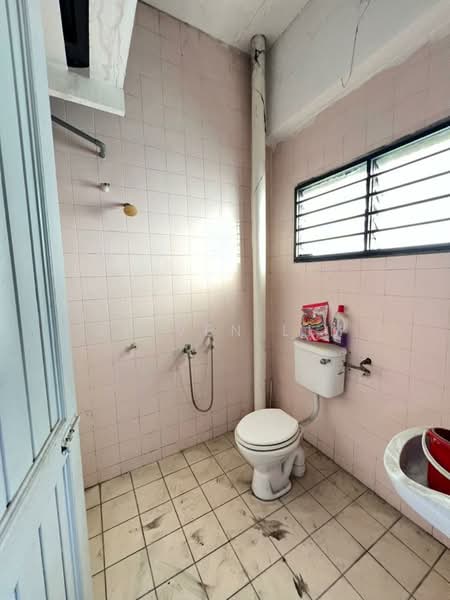 Taman Sentosa untuk Untuk Dijual - RM 420,000, Apr 2026 - Bathroom - PropertyGuru.com.my