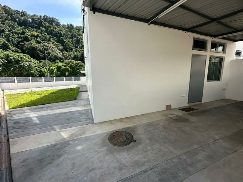 Sungai Ara Triple Storey Terrace Corner Unit untuk Untuk Disewa - RM 4,500 /bulan, Apr 2026 - Exterior - PropertyGuru.com.my