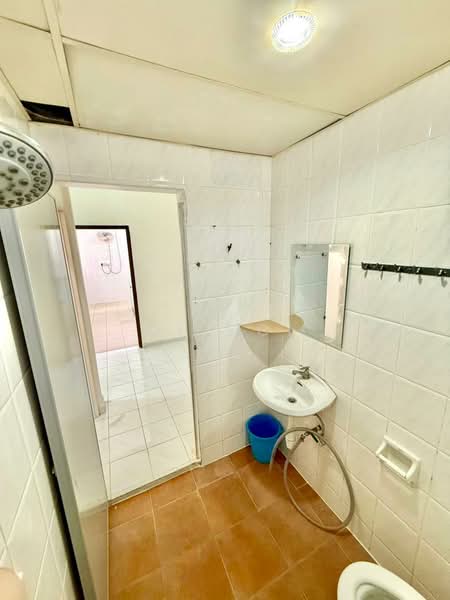 Condominium for Rent at Leader Garden - CK Ooi - Bathroom - PropertyGuru.com.my