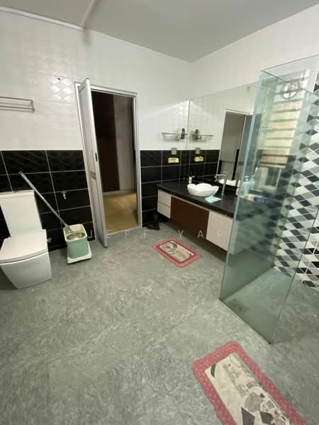 Rumah Berkembar untuk Dijual di Taman Nusa Bestari (Iskandar Puteri (Nusajaya)) - Jeff Yap - Bathroom - PropertyGuru.com.my
