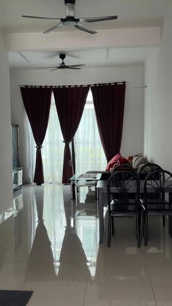 The Sky Executive Suites untuk Untuk Dijual - RM 540,000, Apr 2026 - Living Room - PropertyGuru.com.my