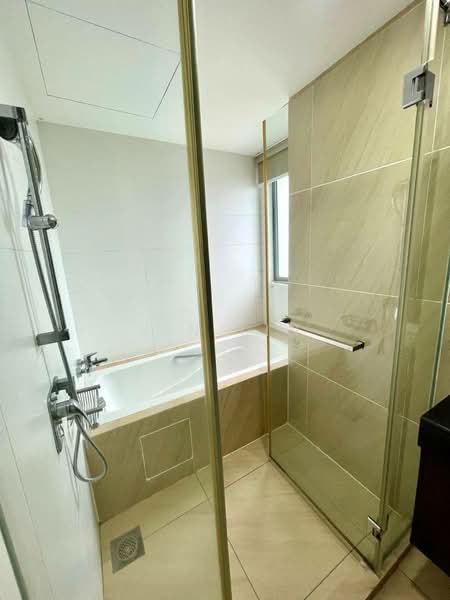 For Rent - Molek Pine 3