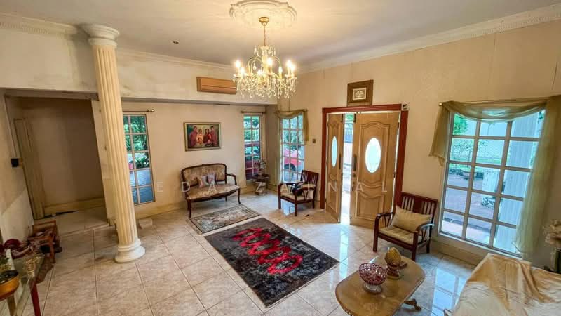 Bungalow for Sale in Seksyen 16 (Petaling Jaya) - Eda Zainal - Living Room - PropertyGuru.com.my