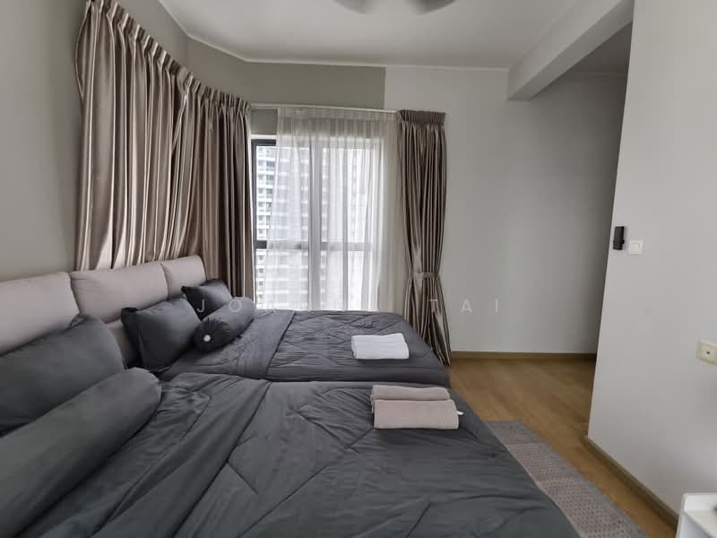 Condominium for Rent at Bay Laurel @ Country Garden Danga Bay - Joanna Tai - Bedroom - PropertyGuru.com.my