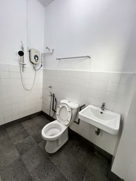 2-storey Terraced House for Rent in Cheras (Selangor) - Max Low - Bathroom - PropertyGuru.com.my