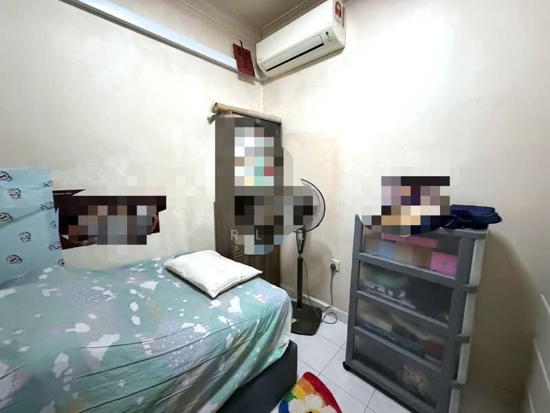 2-storey Terraced House for Sale in Permas Jaya (Johor) - Karl Lim - Bedroom - PropertyGuru.com.my
