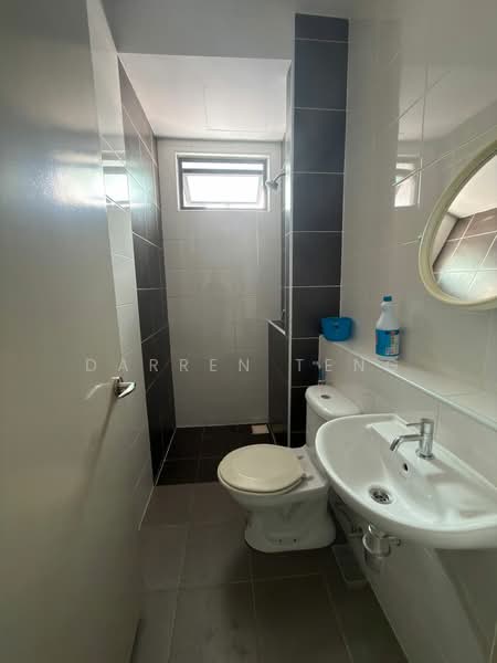 Semi-Detached House for Rent in Telok Panglima Garang (Selangor) - Darren Teng - Bathroom - PropertyGuru.com.my