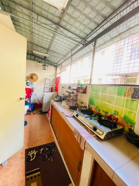 Taman Emas untuk Untuk Dijual - RM 450,000, Apr 2026 - Kitchen - PropertyGuru.com.my