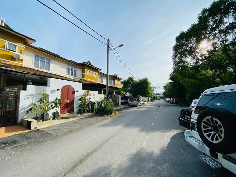 Taman Emas untuk Untuk Dijual - RM 450,000, Apr 2026 - Exterior - PropertyGuru.com.my
