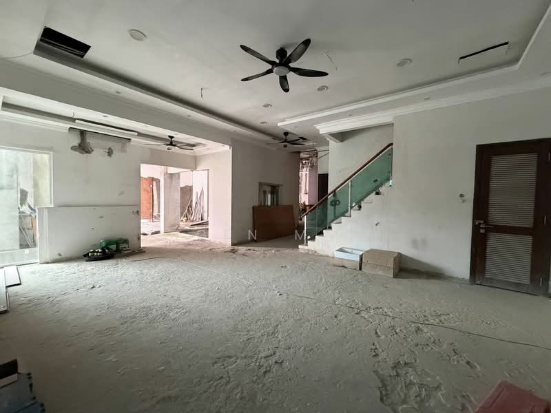 Semi-Detached House for Sale in Beverly Heights (Ampang) - Igen Mak - Living Room - PropertyGuru.com.my