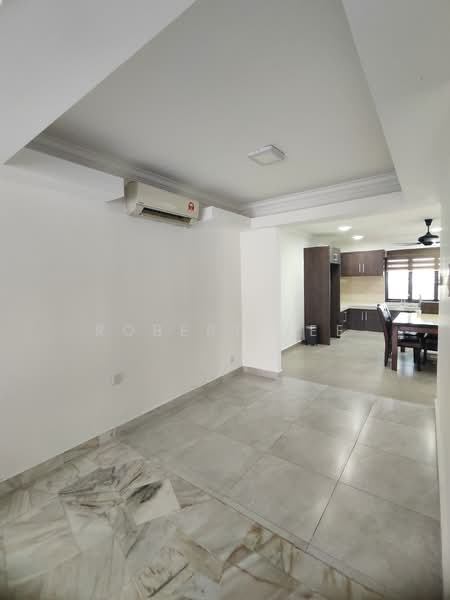 1.5-storey Terraced House for Sale in Batu Caves (Kuala Lumpur) - Robert Yee - Living Room - PropertyGuru.com.my