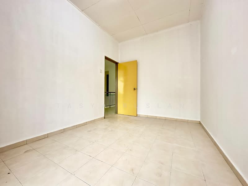 2-storey Terraced House for Sale in Sungai Buloh (Selangor) - Tasya Ruslan - Interior - PropertyGuru.com.my