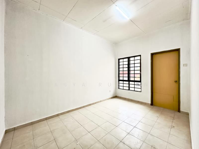 2-storey Terraced House for Sale in Sungai Buloh (Selangor) - Tasya Ruslan - Interior - PropertyGuru.com.my