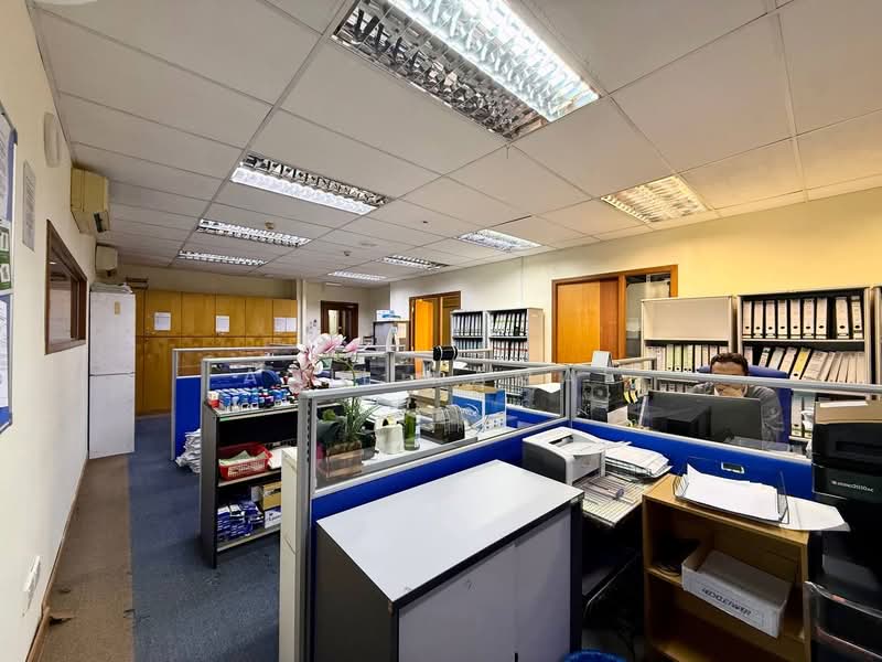 Bukit Jelutong Business And Technology Centre untuk Untuk Dijual - RM 12,800,000, Apr 2026 - Interior - PropertyGuru.com.my