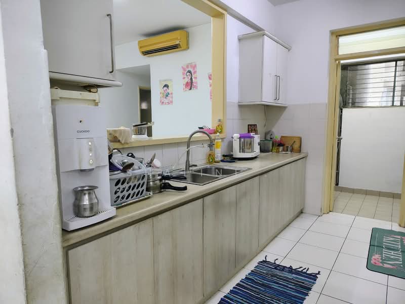Condominium for Sale at The Tamarind - Shalini . - Kitchen - PropertyGuru.com.my