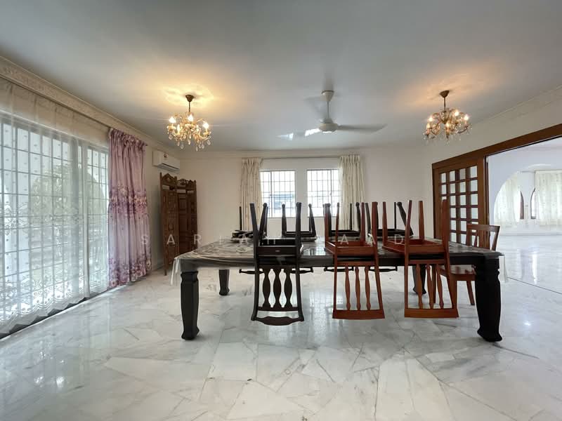 Untuk Dijual - Jalan maktab 5