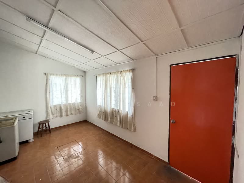 Untuk Dijual - Jalan maktab 5