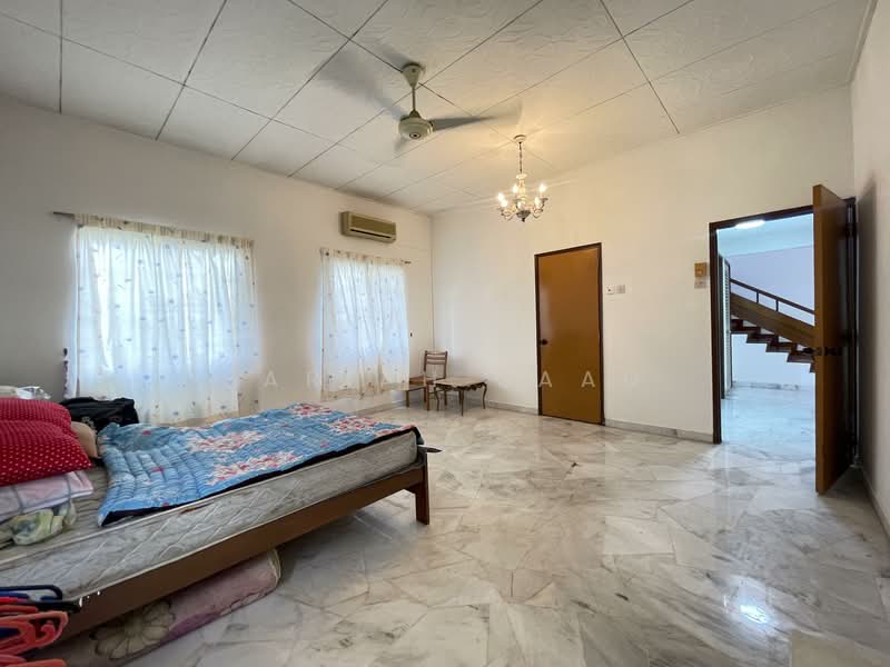 Untuk Dijual - Jalan maktab 5