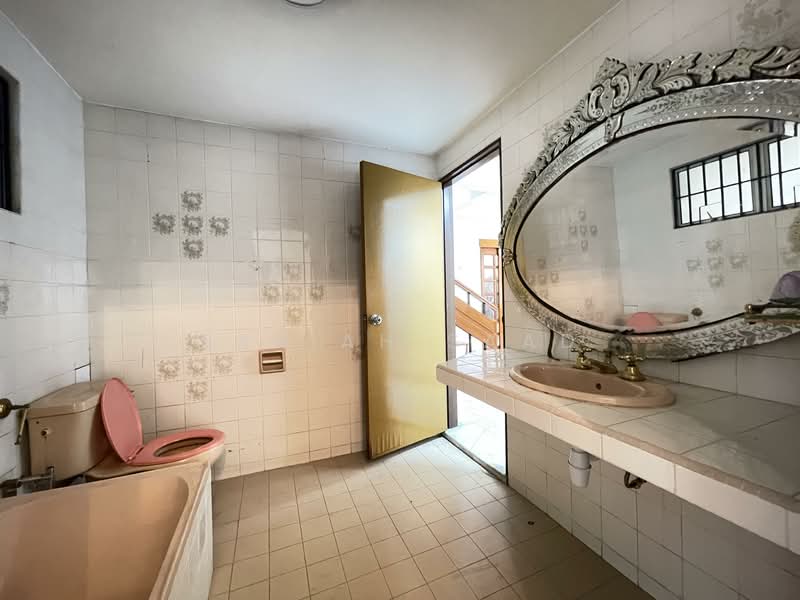 Untuk Dijual - Jalan maktab 5