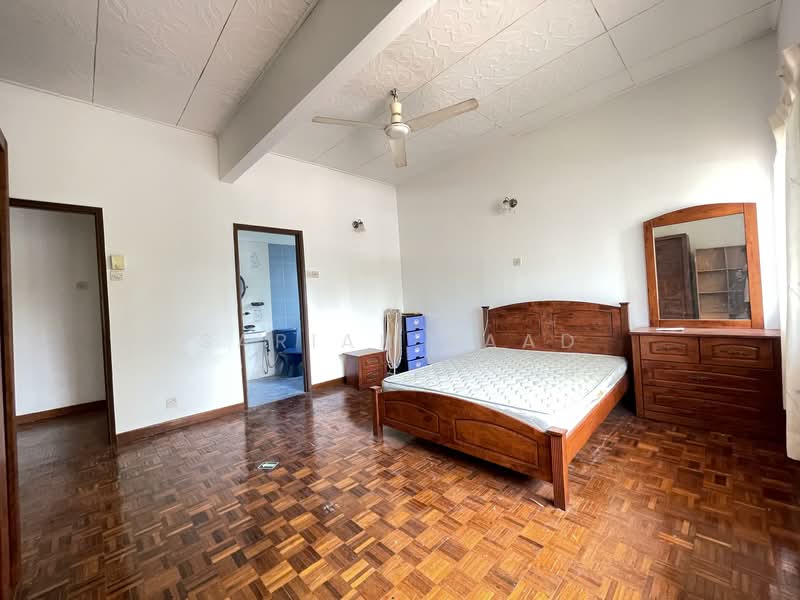 Untuk Dijual - Jalan maktab 5