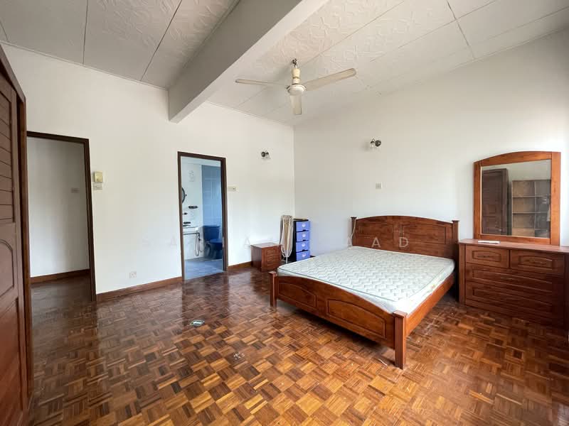 Untuk Dijual - Jalan maktab 5