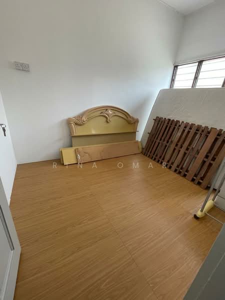 Taman Cempaka untuk Untuk Disewa - RM 1,100 /bulan, Apr 2026 - Bedroom - PropertyGuru.com.my