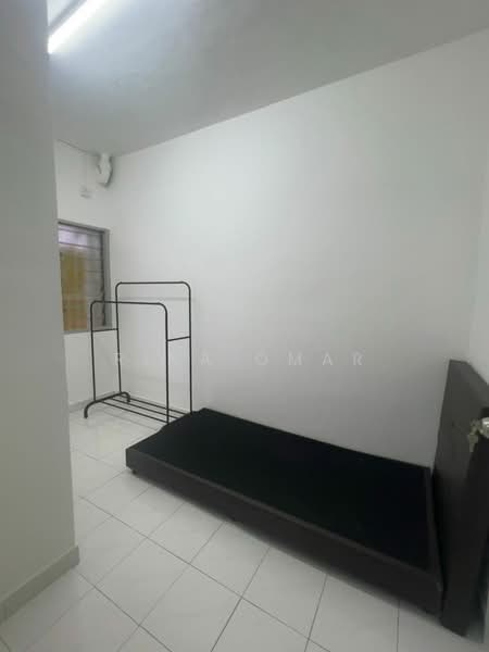 Taman Cempaka untuk Untuk Disewa - RM 1,100 /bulan, Apr 2026 - Bedroom - PropertyGuru.com.my
