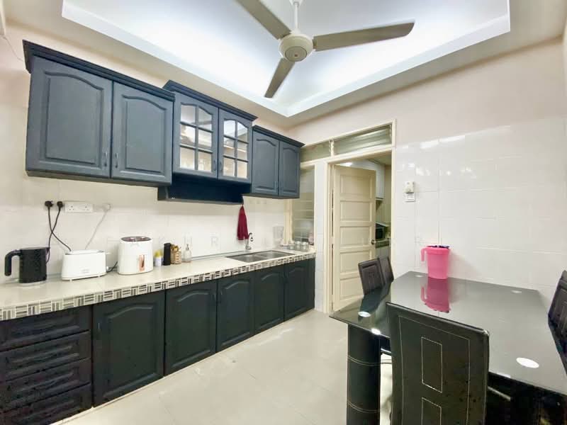 Bandar Botanic Klang untuk Untuk Dijual - RM 650,000, Apr 2026 - Kitchen - PropertyGuru.com.my
