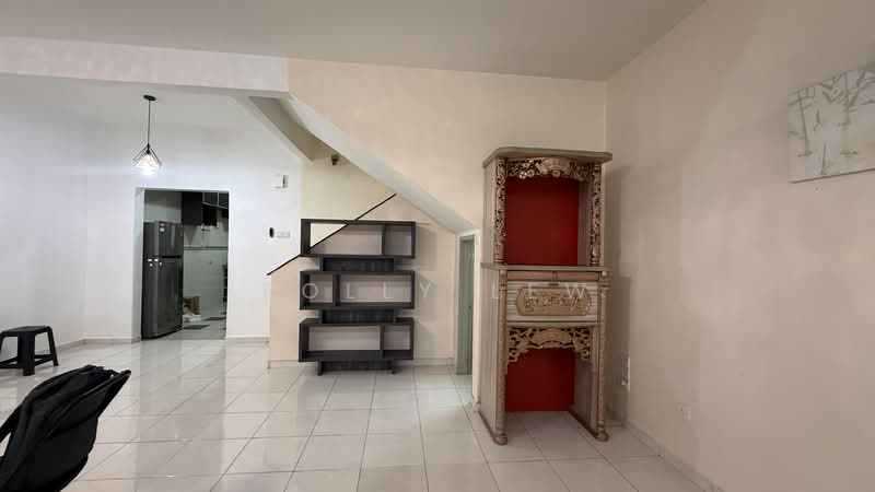 2-storey Terraced House for Rent in Taman Suria (Bandar Sungai Long) - Polly Lew - Living Room - PropertyGuru.com.my