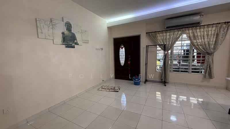 2-storey Terraced House for Rent in Taman Suria (Bandar Sungai Long) - Polly Lew - Entrance - PropertyGuru.com.my