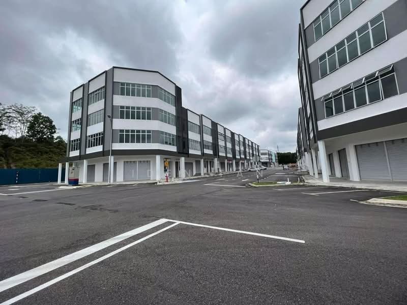 Shop / Office for Rent in Taman Impian Emas (Skudai) - Iden Tan - Exterior - PropertyGuru.com.my