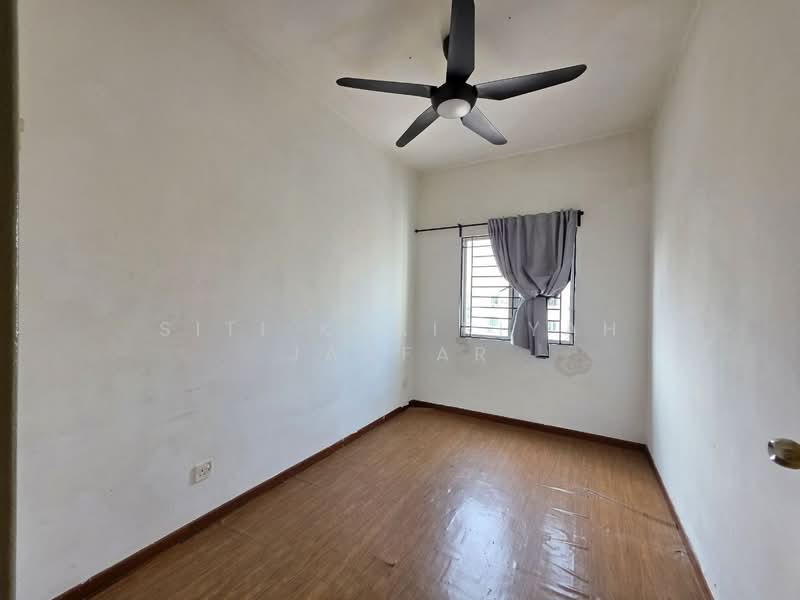 Pangsapuri untuk Disewa di Pangsapuri Mutiara Subang - SITI KHAIRIYAH JAAFAR - Bedroom - PropertyGuru.com.my