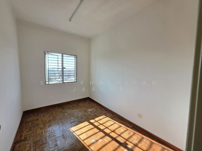 Apartment for Rent at Pangsapuri Mutiara Subang - SITI KHAIRIYAH JAAFAR - Interior - PropertyGuru.com.my