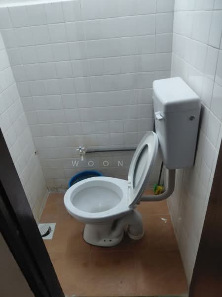 2-storey Terraced House for Sale in Taman Malim Jaya (Bachang) - Woon . - Bathroom - PropertyGuru.com.my